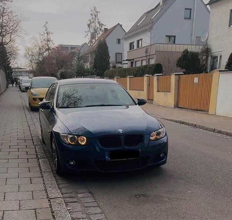Second-hand BMW 320 170 CP (125 kW) 2008 Albastru Coupe
