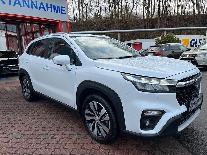 Gebraucht Suzuki SX4 102 PS (75 kW) 2022 Weiß SUV