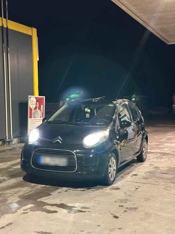 Schwarz Gebraucht 2010 Citroën C1 Kleinwagen | 1.700 € (Fairer Preis) - Bild 1/4