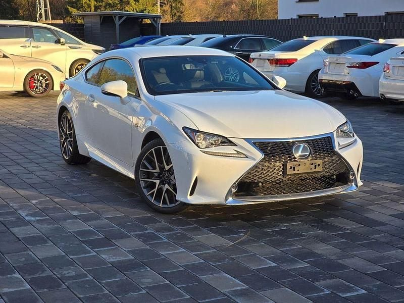 Weiß Gebraucht 2014 Lexus RC350 Sport Line Coupé | 27.990 € - Bild 1/4