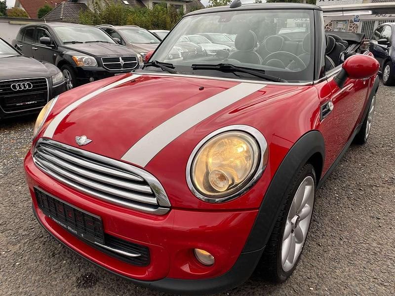 Chili red (metallic) Gebraucht 2010 Mini Cooper Cabriolet Cabrio | 5.990 € (Fairer Preis) - Bild 1/4