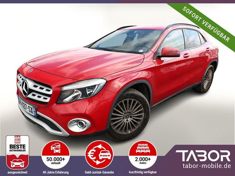 Rot Gebraucht 2018 Mercedes GLA180 SUV | 17.788 € (Guter Preis) - Bild 1/4