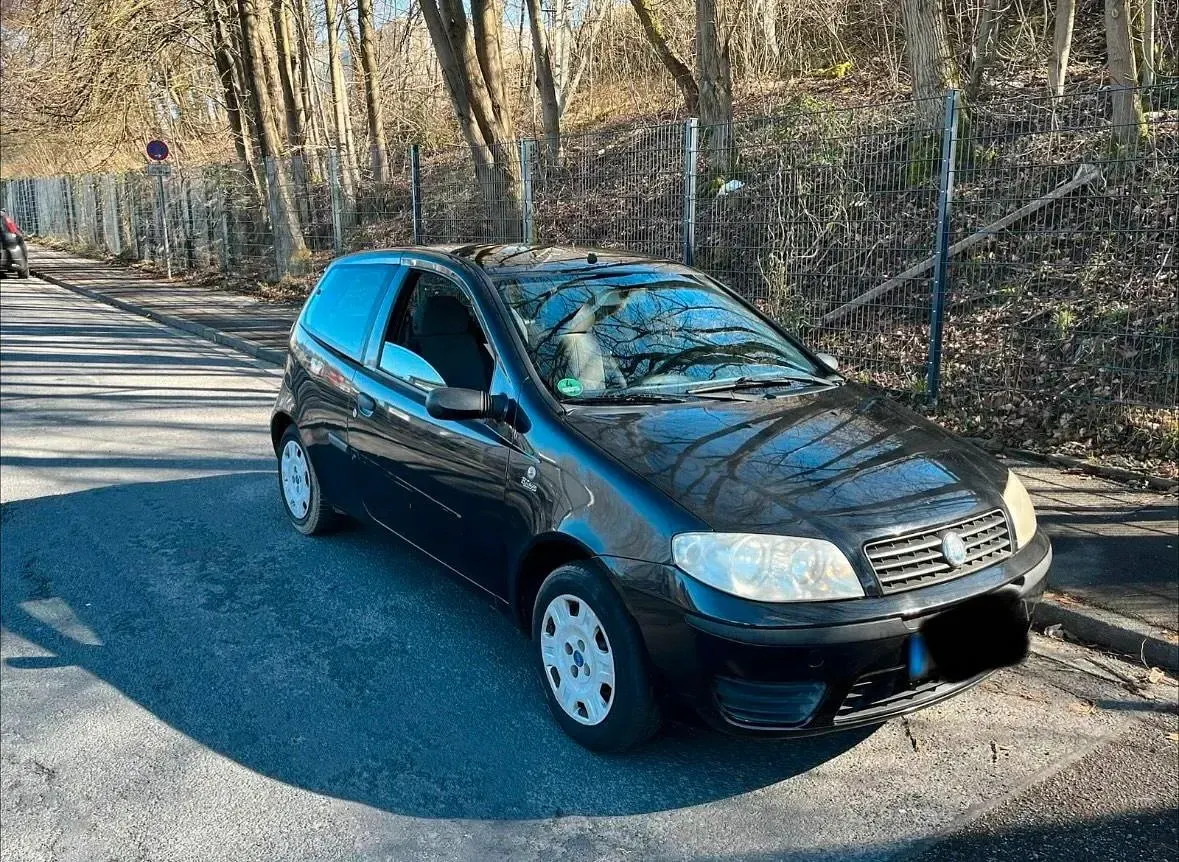Gebraucht Fiat Punto 60 PS (44 kW) 2005 Schwarz Kleinwagen