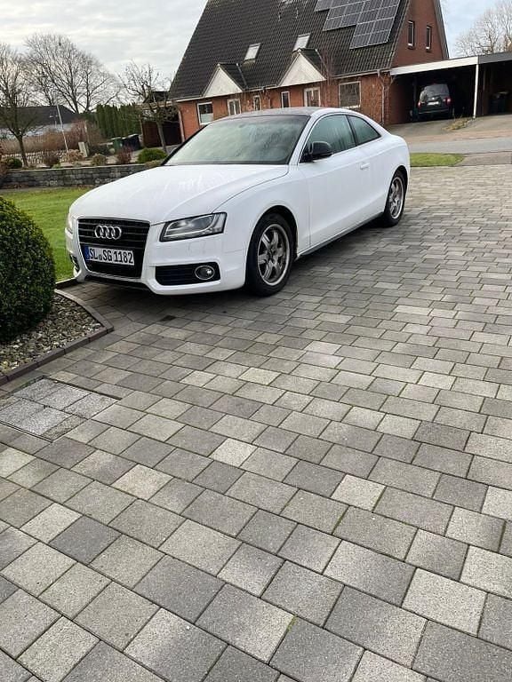 Weiß Gebraucht 2008 Audi A5 Ambiente Coupé | 10.000 € (Guter Preis) - Bild 1/4