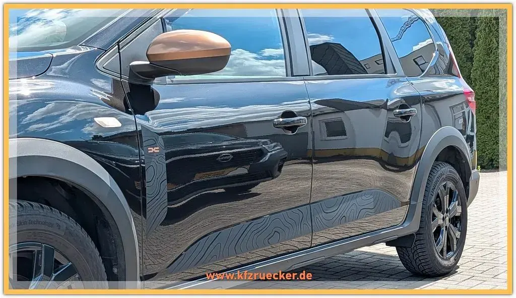 Gebraucht Dacia Jogger Extreme 110 PS (80 kW) 2025 Schwarz Van / Kleinbus