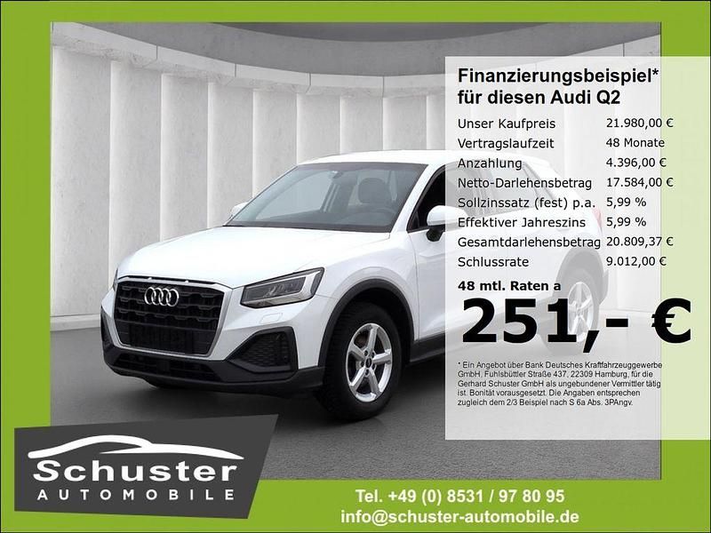 Weiss Gebraucht 2022 Audi Q2 Comfort SUV | 21.980 € (Guter Preis) - Bild 1/4