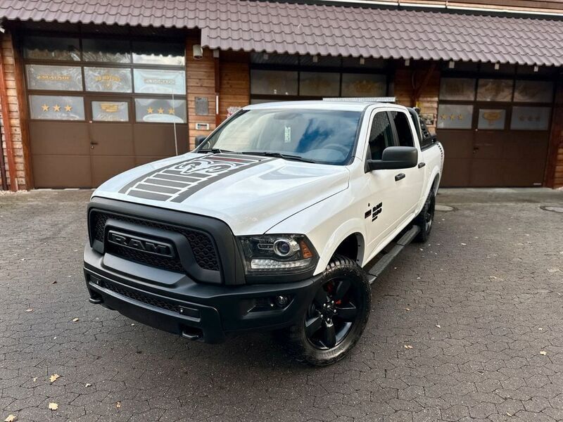 Weiß Gebraucht 2020 Dodge Ram Abholung | 36.900 € - Bild 1/4