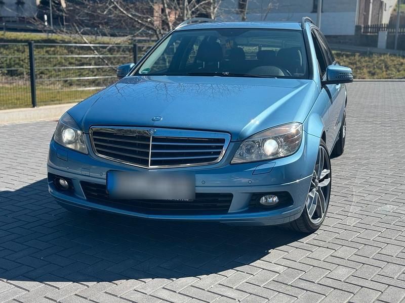 Blau Gebraucht 2010 Mercedes C220 Kombi | 3.300 € (Etwas zu teuer) - Bild 1/4