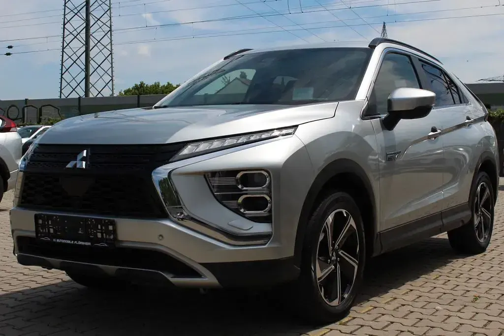 Gebraucht Mitsubishi Eclipse Cross Edition 188 PS (138 kW) 2022 Silber SUV