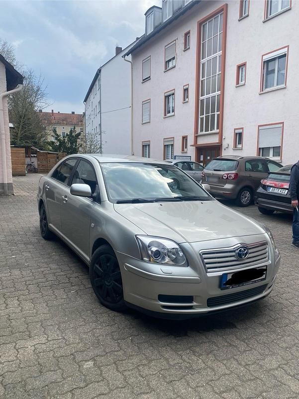 Gebraucht Toyota Avensis T2 129 PS (94 kW) 2004 Grau Limousine