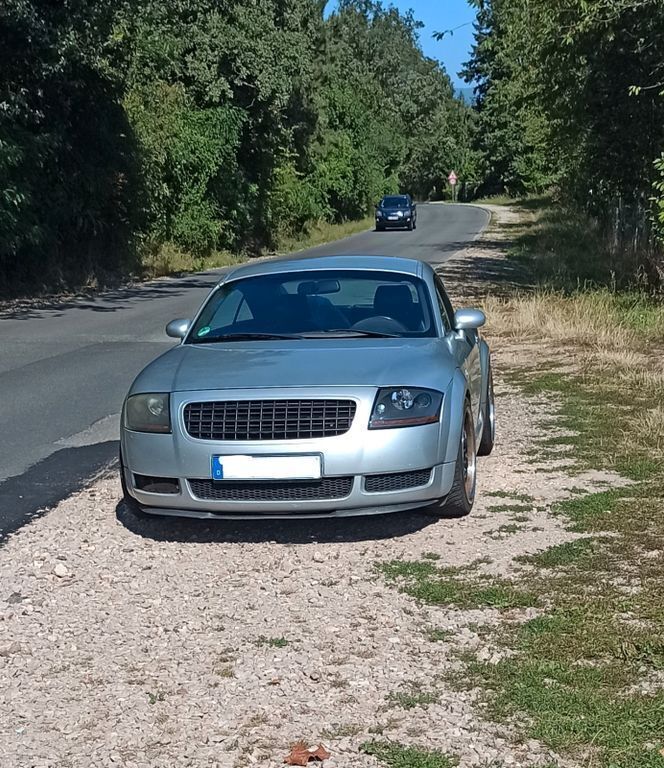 Silber Gebraucht 1999 Audi TT S-Line Coupé | 2.400 € (Superpreis) - Bild 1/4