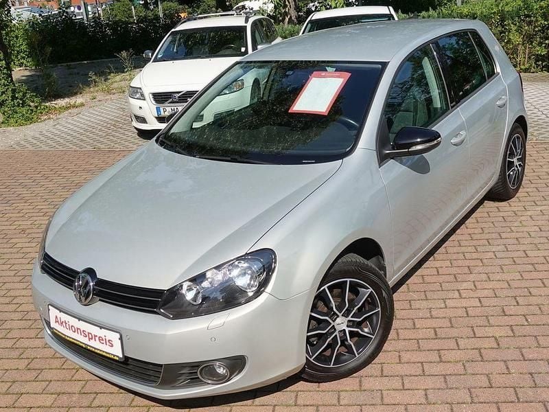Silber Gebraucht 2012 VW Golf VI Style Limousine | 8.980 € (Etwas zu teuer) - Bild 1/4