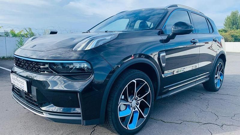 Schwarz Neu 2025 Lynk & Co 01 SUV | 33.940 € - Bild 1/4