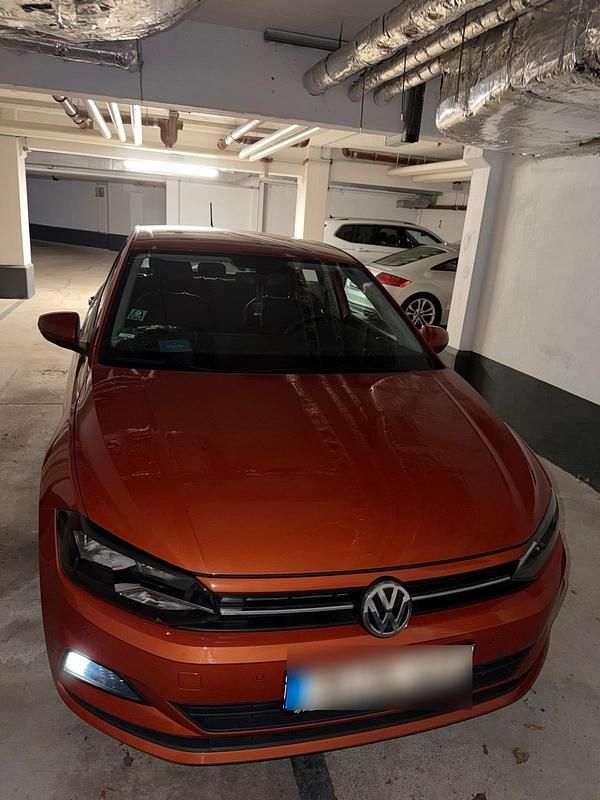 Gebraucht VW Polo Comfortline 75 PS (55 kW) 2018 Orange Kleinwagen