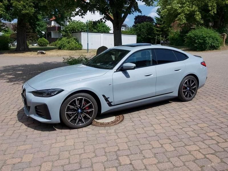 Grau Gebraucht 2023 BMW i4 M Sport Limousine | 45.000 € (Fairer Preis) - Bild 1/4