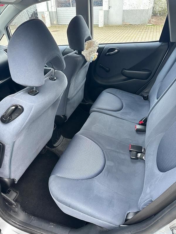 Gebraucht Honda Jazz 84 PS (61 kW) 2008 Silber Kleinwagen