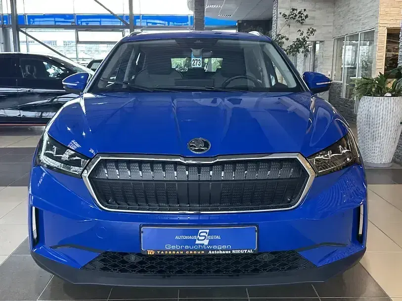 Gebraucht Skoda Enyaq iV Loft 150 kW (204 PS) 2023 Blau SUV