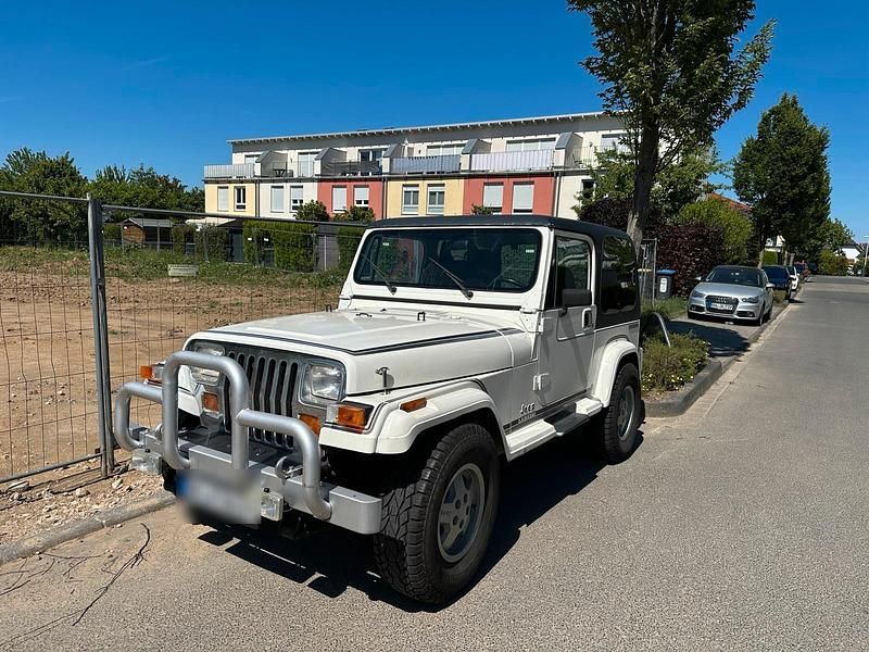 Gebraucht Jeep Wrangler 131 PS (96 kW) 1987 Weiß SUV