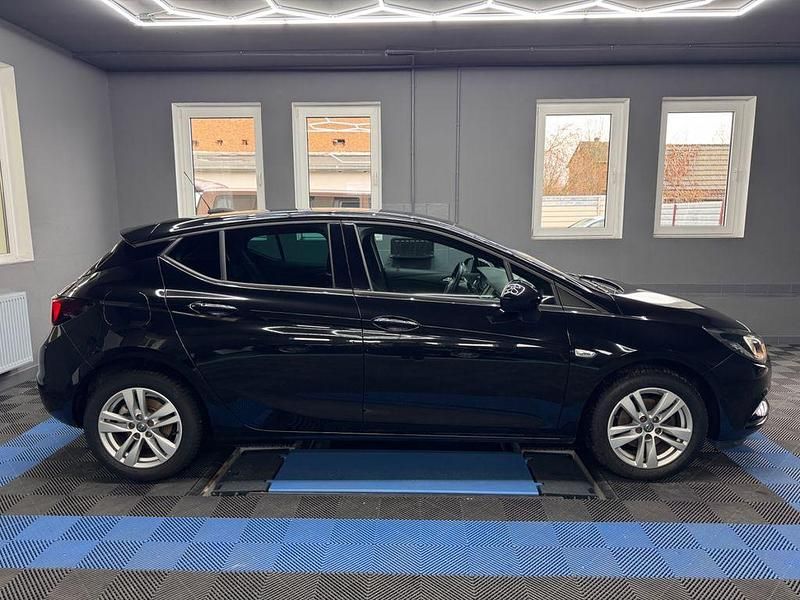 Gebraucht Opel Astra Active 150 PS (110 kW) 2016 Schwarz Limousine