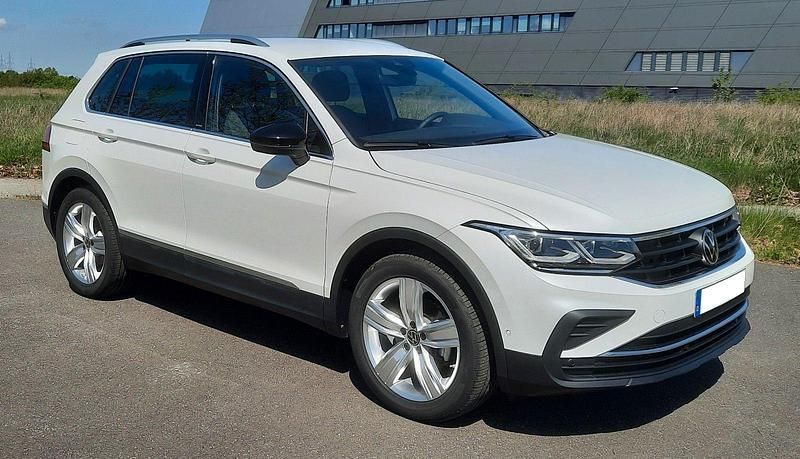 Gebraucht VW Tiguan Move 150 PS (110 kW) 2024 Weiß SUV