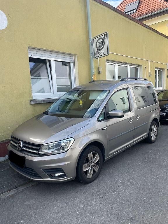 Beige Gebraucht 2020 VW Caddy Van / Kleinbus | 21.900 € (Guter Preis) - Bild 1/4