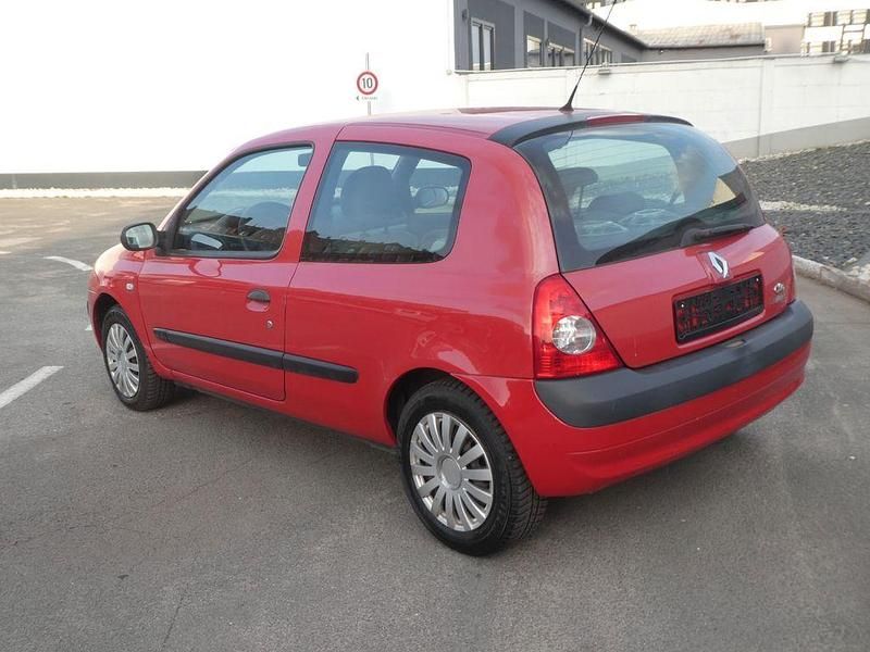 Gebraucht Renault Clio II Campus 58 PS (42 kW) 2005 Rot Limousine