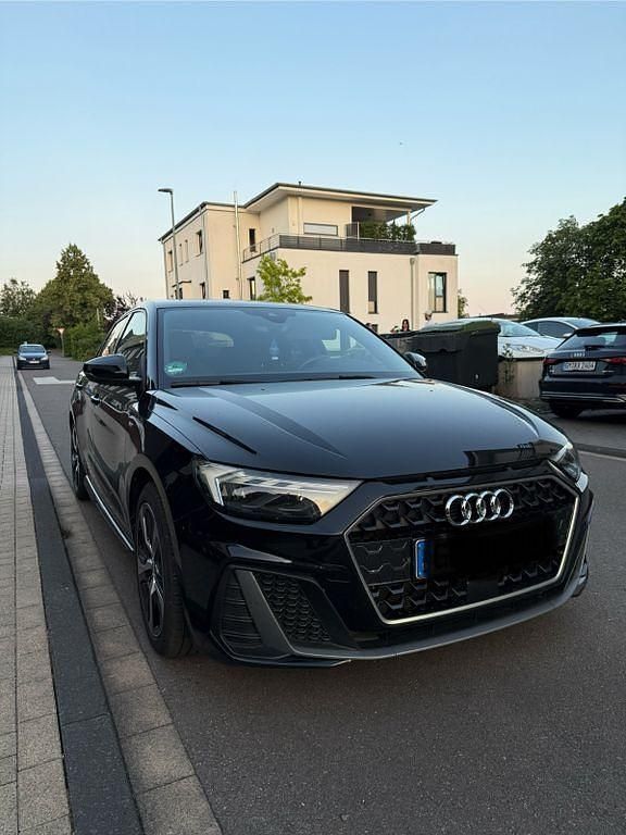 Schwarz Gebraucht 2020 Audi A1 S-Line Kleinwagen | 18.000 € (Fairer Preis) - Bild 1/4