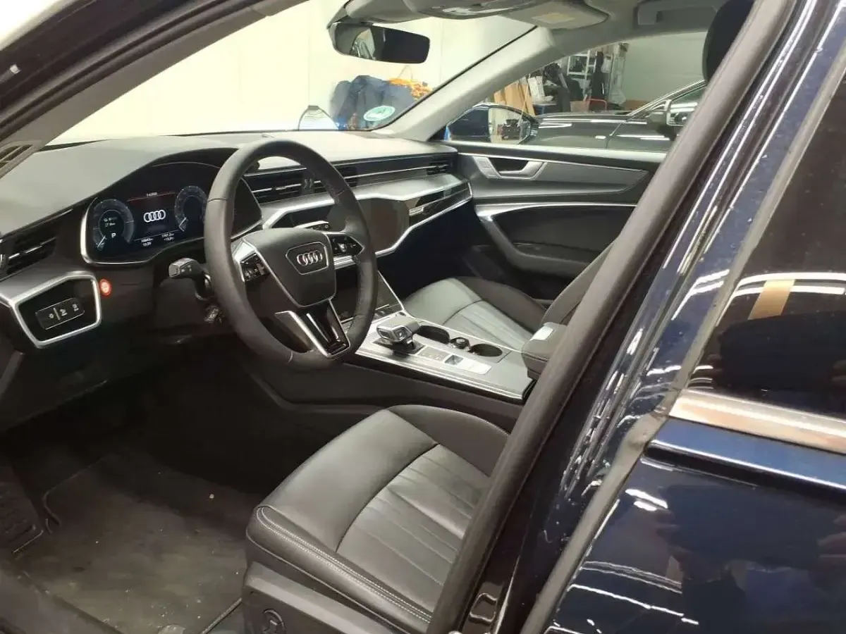 Gebraucht Audi A6 Advanced Plus 265 PS (194 kW) 2025 Firmamentblau metallic Kombi