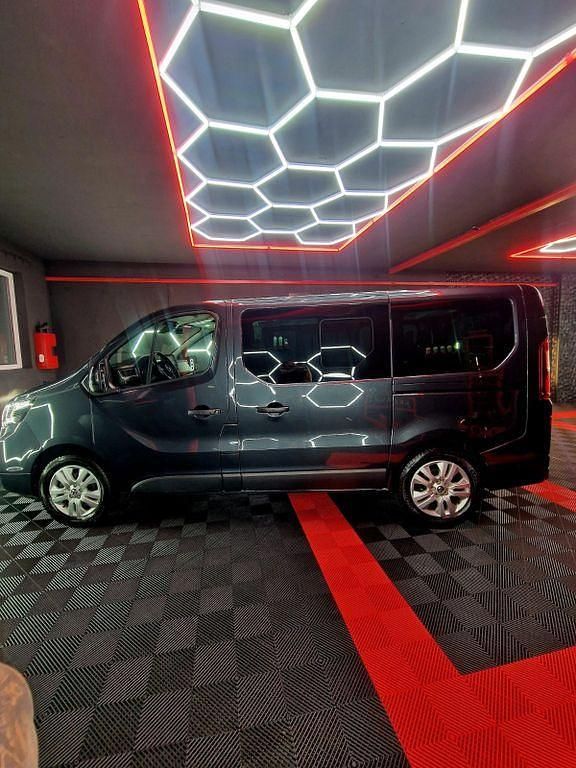 Gebraucht Nissan NV300 Tekna 170 PS (125 kW) 2022 Blau Van