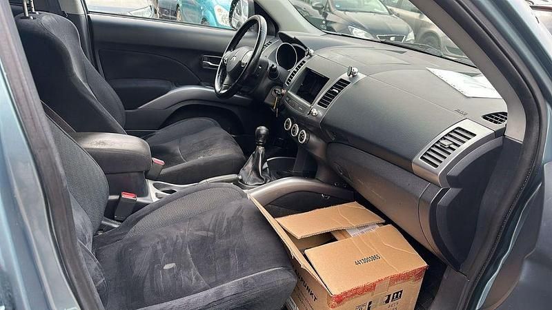 Gebraucht Mitsubishi Outlander Invite 140 PS (102 kW) 2007 Silber SUV