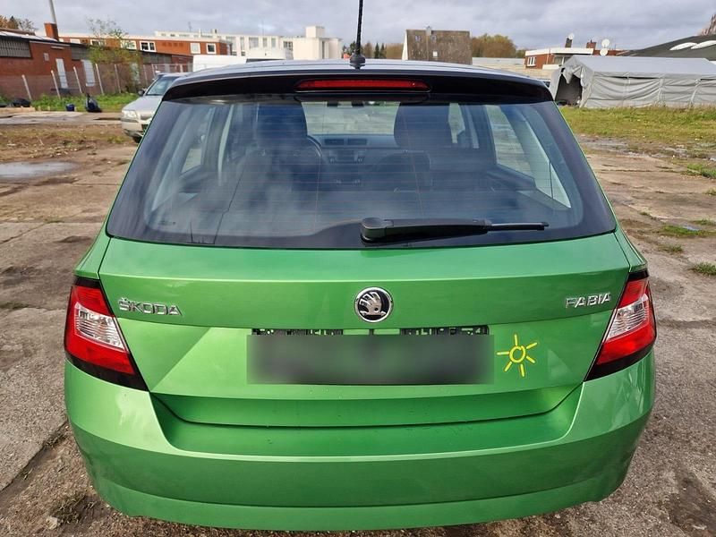 Gebraucht Skoda Fabia 120 PS (88 kW) 2016 Limousine