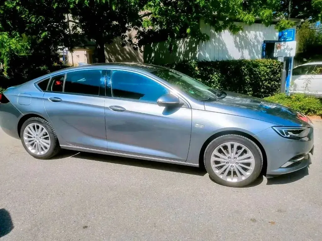 Gebraucht Opel Insignia Sport 165 PS (121 kW) 2018 Grau Limousine