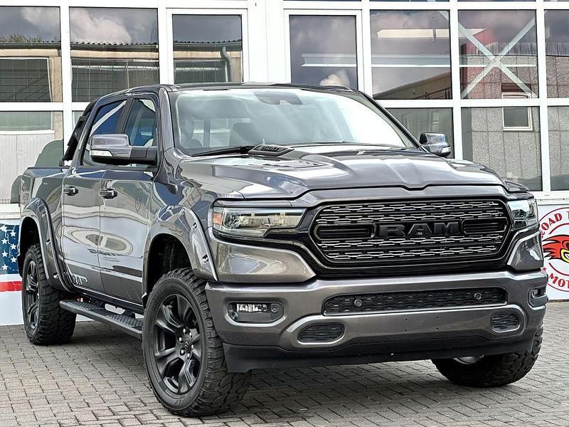 Gebraucht Dodge Ram 401 PS (294 kW) 2020 Grau Pickup