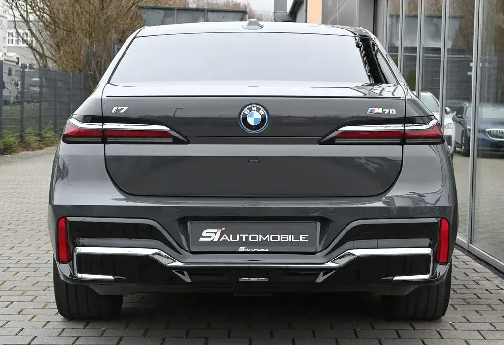 Gebraucht BMW i7 Performance 484 kW (659 PS) 2024 Grau Limousine