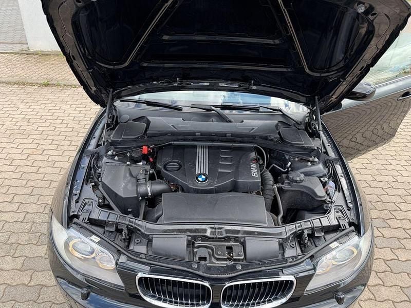 Gebraucht BMW 120 Cabriolet M Sport 177 PS (130 kW) 2010 Schwarz Cabrio