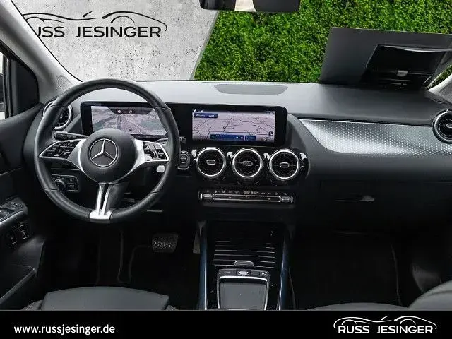 Gebraucht Mercedes B250e 218 PS (160 kW) 2023 Kleinwagen