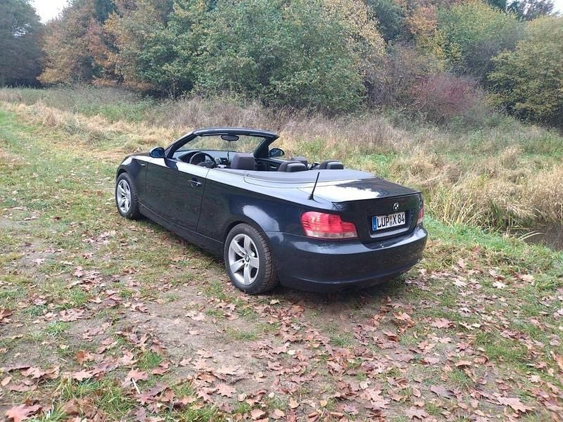 Gebraucht BMW 118 Cabriolet 143 PS (105 kW) 2008 Blau Cabrio