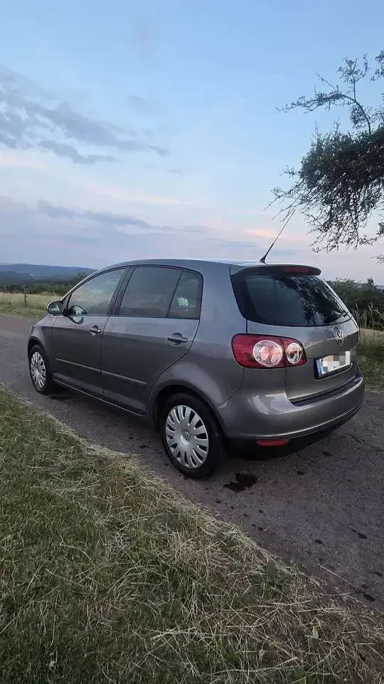 Gebraucht VW Golf V Edition 102 PS (75 kW) 2007 Grau Limousine