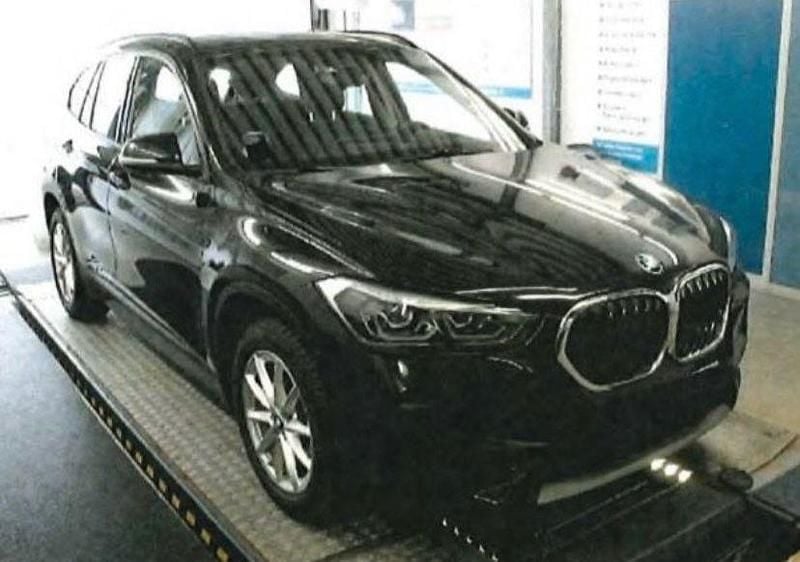 Schwarz Gebraucht 2020 BMW X1 Advantage SUV | 22.999 € (Fairer Preis) - Bild 1/4