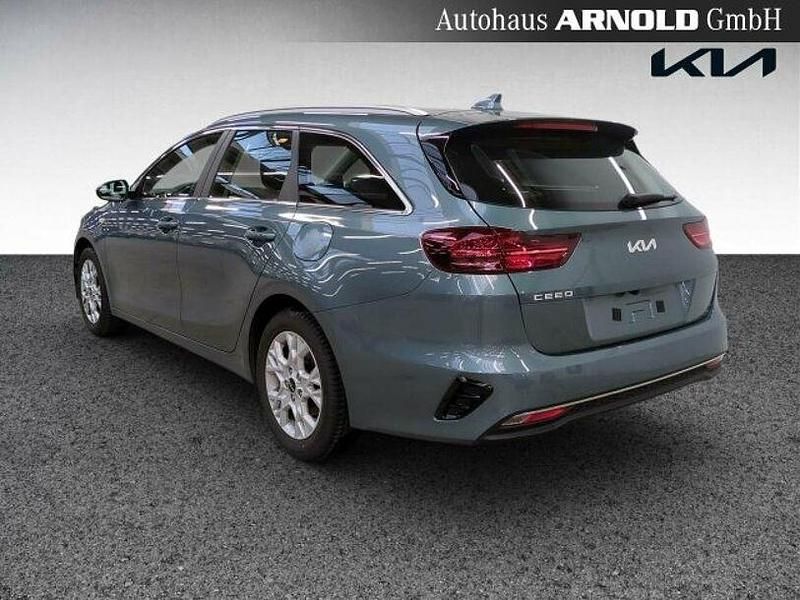 Gebraucht Kia Ceed 140 PS (102 kW) 2025 Grau Kleinwagen