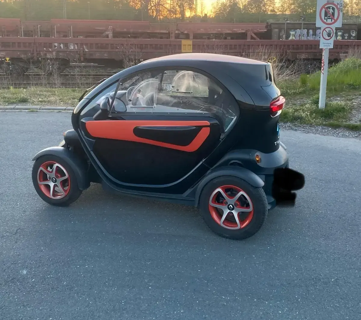 Gebraucht Renault Twizy 12 kW (17 PS) 2013 Schwarz Kleinwagen