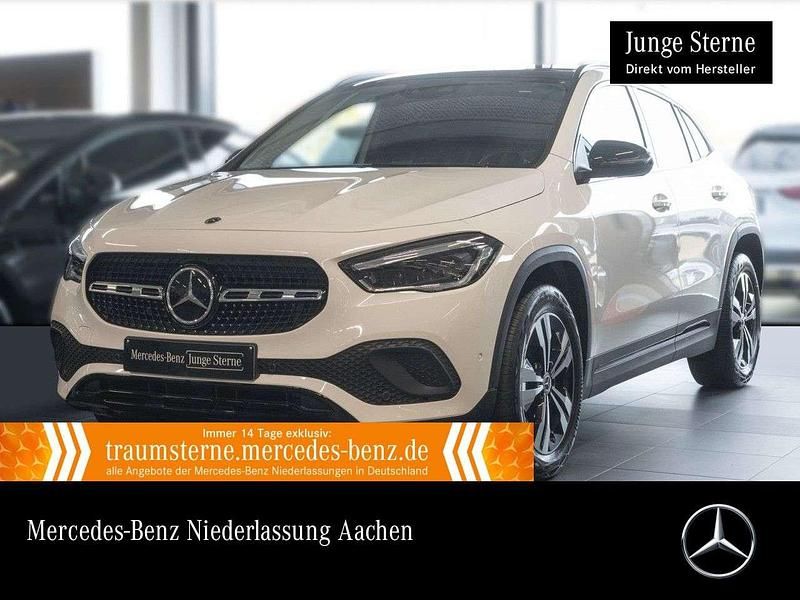 Weiß Gebraucht 2021 Mercedes GLA200 Progressive SUV | 30.990 € (Fairer Preis) - Bild 1/3