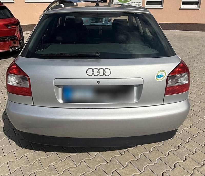 Gebraucht Audi A3 102 PS (75 kW) 2002 Silber Kleinwagen