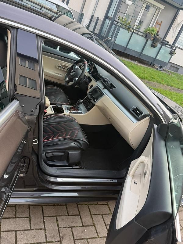 Gebraucht VW CC 170 PS (125 kW) 2013 Braun Limousine