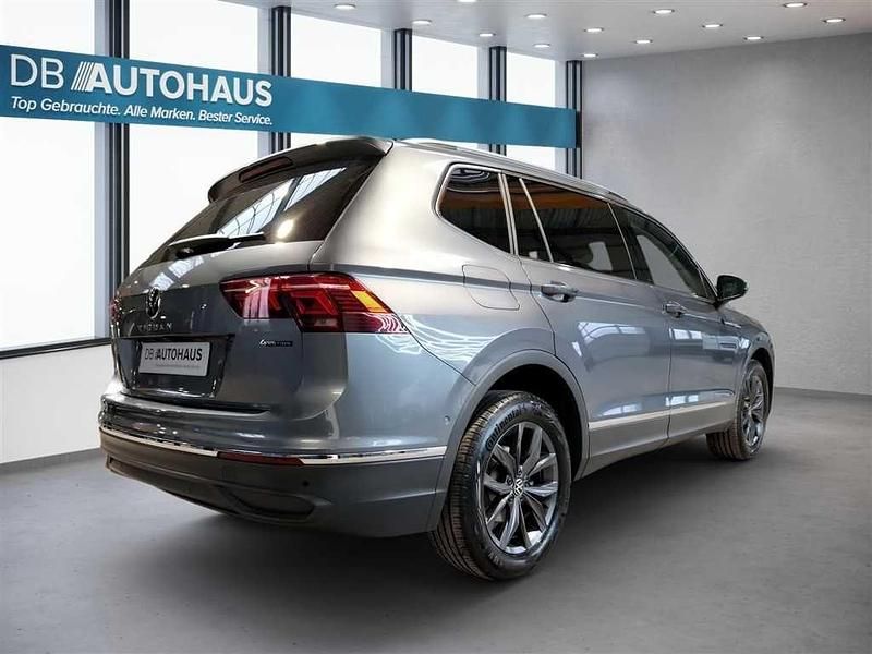 Gebraucht VW Tiguan Allspace Life 190 PS (139 kW) 2024 Grau SUV