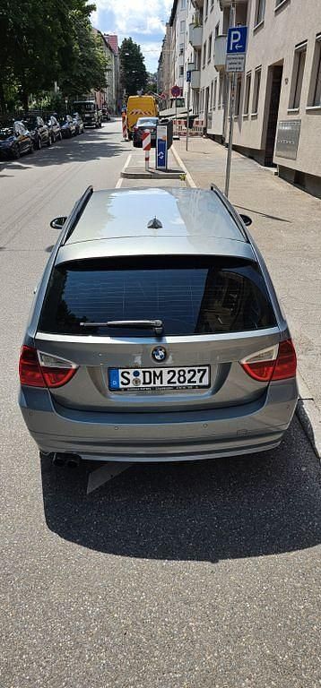 Gebraucht BMW 325 218 PS (160 kW) 2006 Grau Kombi