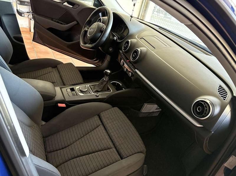 Gebraucht Audi A3 Ambition 150 PS (110 kW) 2014 Blau Limousine