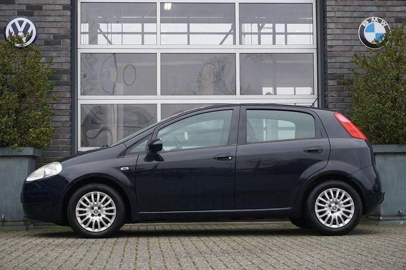 Gebraucht Fiat Punto 86 PS (63 kW) 2011 Blau Kleinwagen