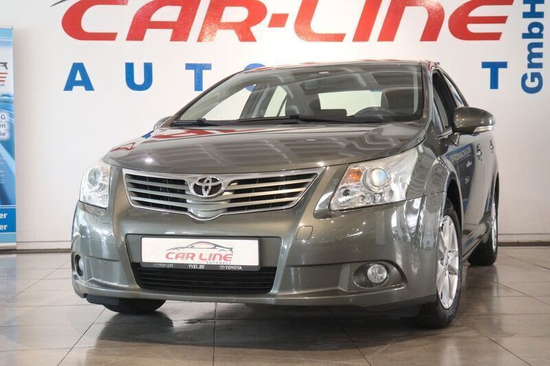 Grau Gebraucht 2011 Toyota Avensis Edition Limousine | 6.999 € (Guter Preis) - Bild 1/4