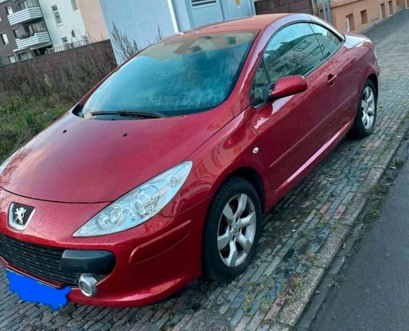 Rot Gebraucht 2006 Peugeot 307 CC Cabrio | 3.999 € (Fairer Preis) - Bild 1/4